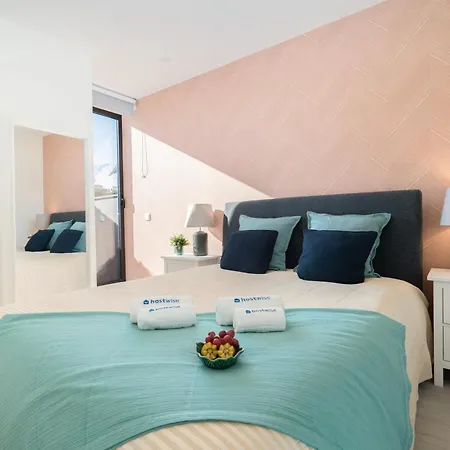 Host Wise - Central Private Flats - Terrace Porto Quarto foto