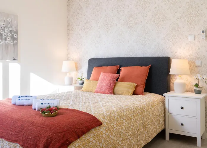 Host Wise - Central Private Flats - Terrace
